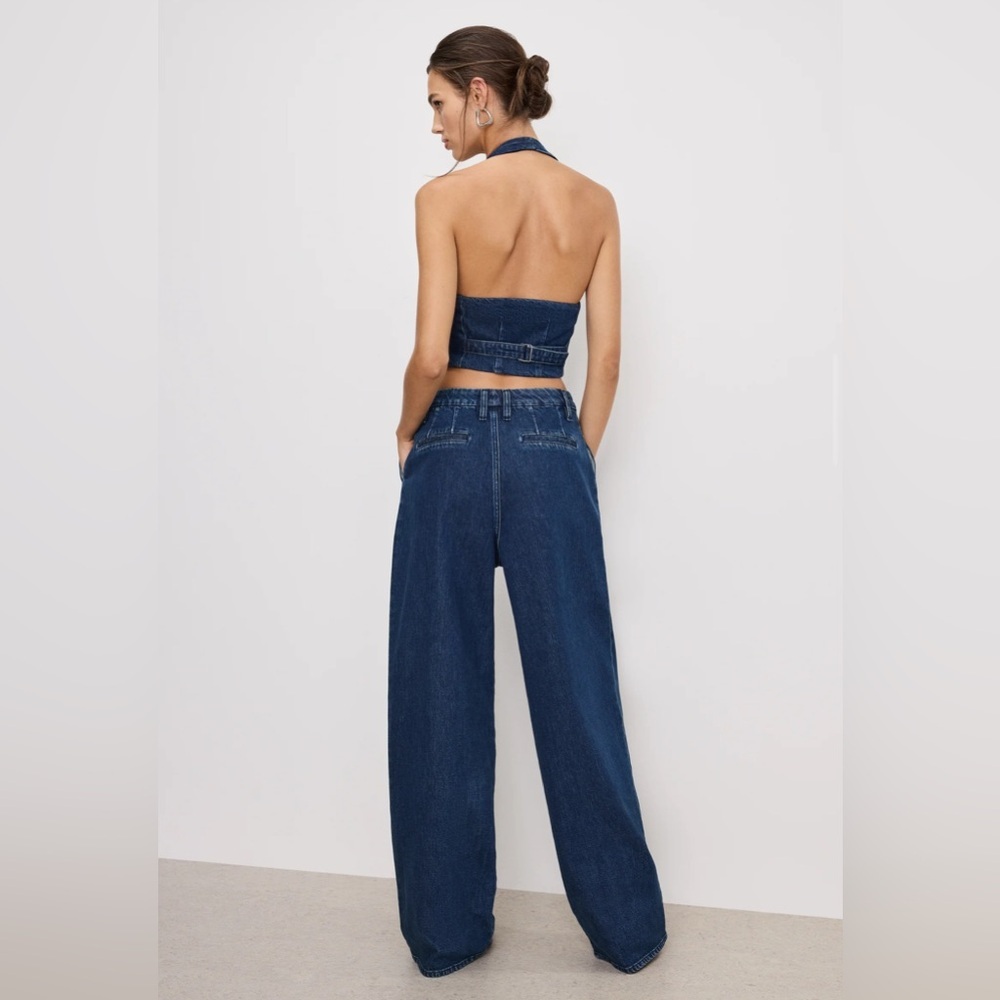 NWT Good American 90’s Pleated Denim Trousers
Size 6 - Picture 2 of 10